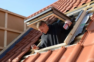 Pose de fenêtres de toit Velux à Tronget